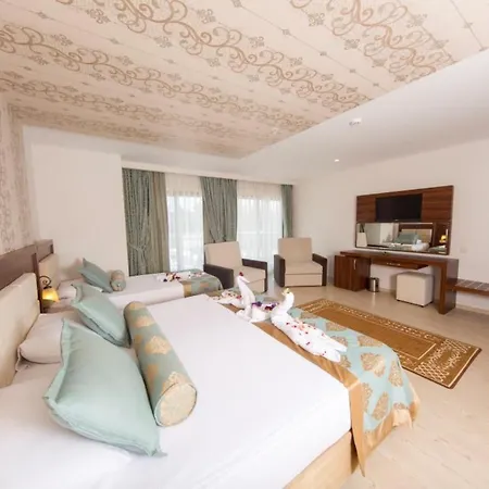 Maya World Park ホテル 4*